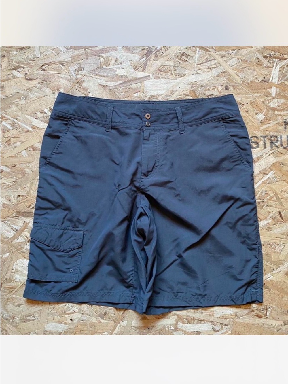 Dark Grey Columbia Sportswear Omni-Shade hiking shorts women’s